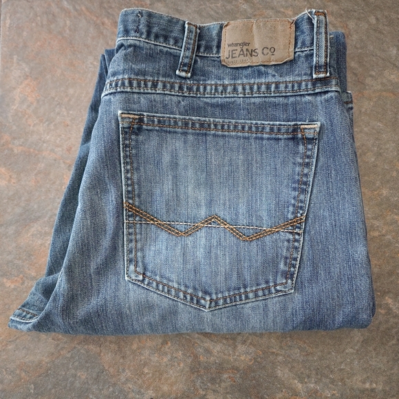 Wrangler Jean's ♡ - Picture 1 of 4